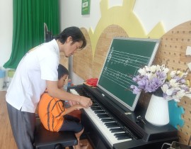 SV3 - Âm nhạc 1 kèm 1 Tại Sao Việt 3